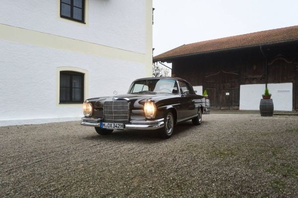 Mercedes-Benz 280 SE 1968 131279