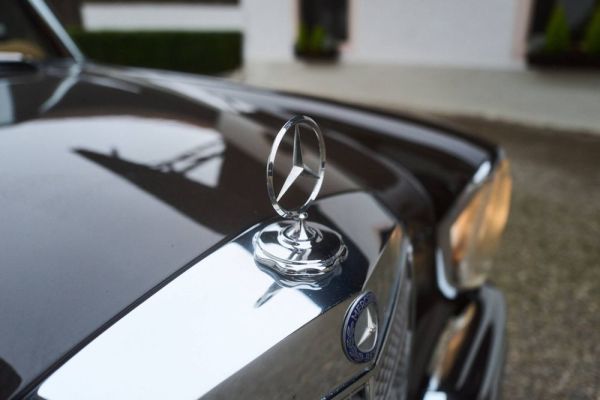 Mercedes-Benz 280 SE 1968 131289