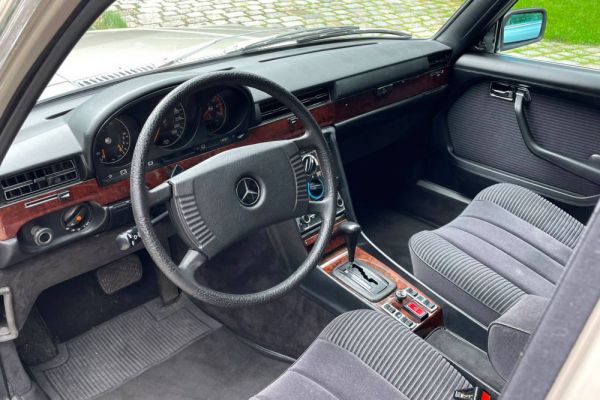 Mercedes-Benz 450 SEL 6,9 1975 7514