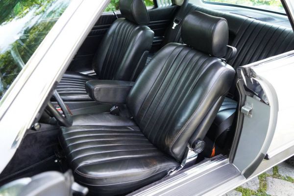 Mercedes-Benz 500 SLC 1980 7607