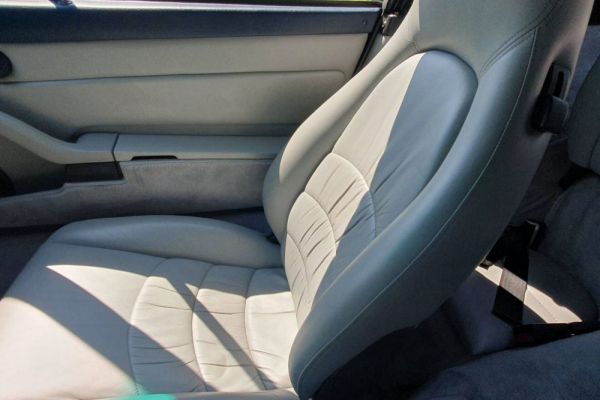 Porsche 911 Carrera 4 1996 7676