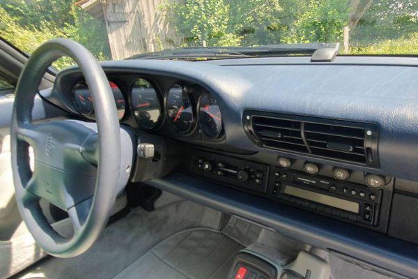 Porsche 911 Carrera 4 1996 7684