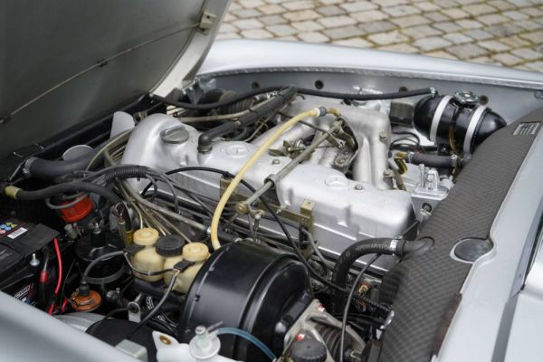 Mercedes-Benz 280 SL 1970 81498