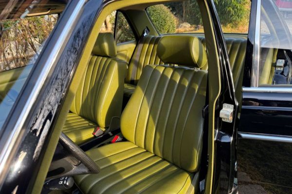 Mercedes-Benz 200 D 1981