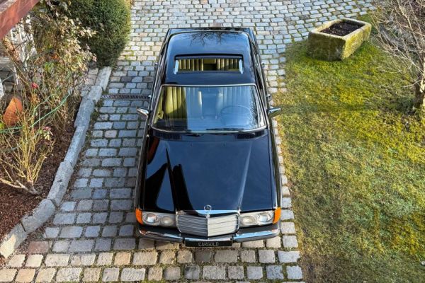 Mercedes-Benz 200 D 1981 130492