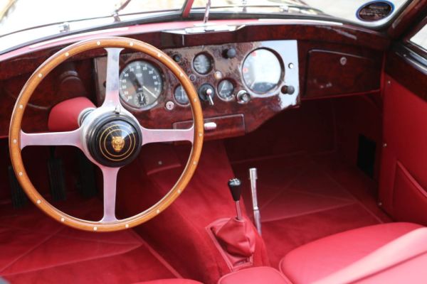 Jaguar XK 120 DHC 1953 107325