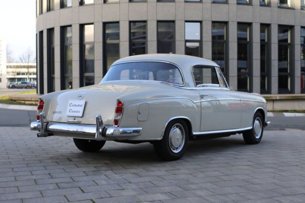 Mercedes-Benz 220 SE 1959 117163
