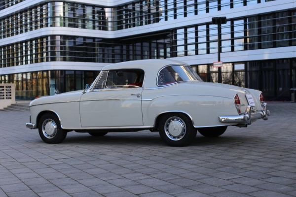 Mercedes-Benz 220 SE 1959 117164