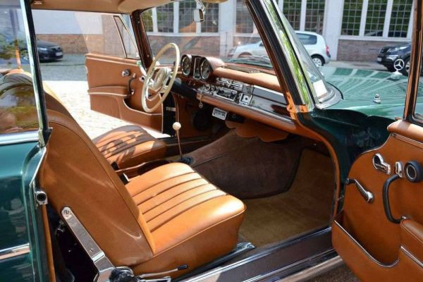 Mercedes-Benz 250 SE 1966 15018