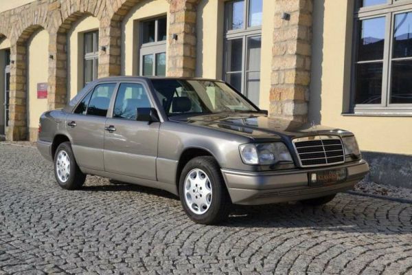 Mercedes-Benz 300 E 1992 15059