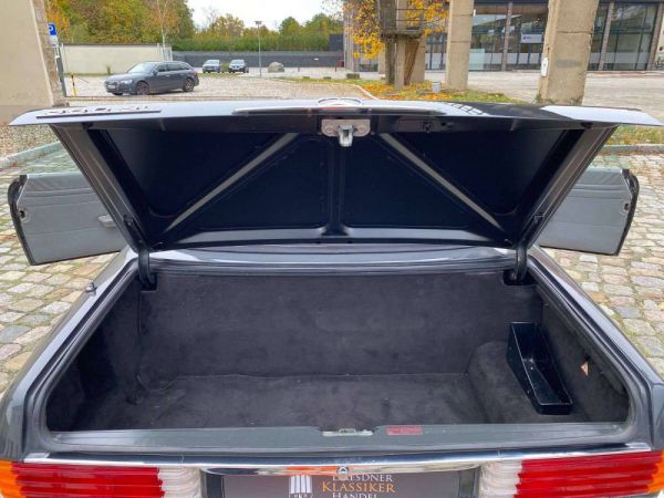 Mercedes-Benz 560 SL 1986 15106