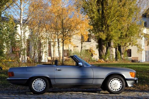 Mercedes-Benz 300 SL 1987 131083