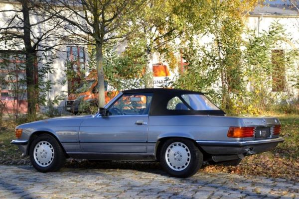 Mercedes-Benz 300 SL 1987 131089