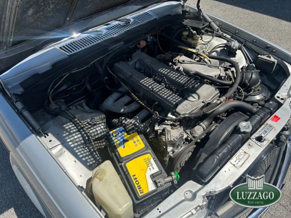 Mercedes-Benz 280 SE 1975 132577