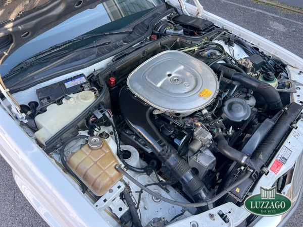 Mercedes-Benz 560 SEC 1989 133501