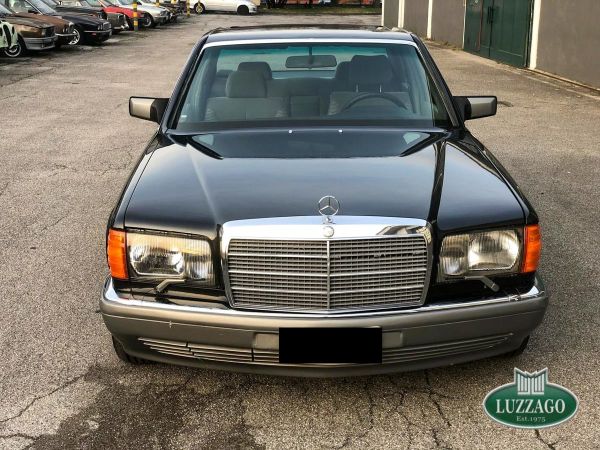 Mercedes-Benz 300 SE 1988 133504