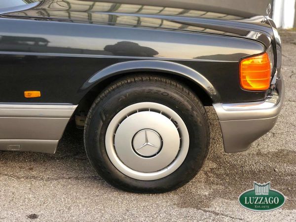 Mercedes-Benz 300 SE 1988 133506