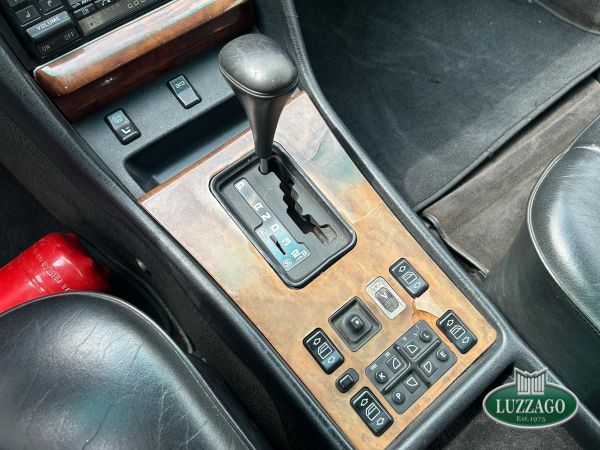 Mercedes-Benz 560 SEC 1989 133526