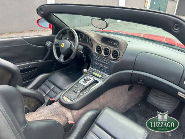 Ferrari 550 Barchetta Pininfarina Manuale (1 of 448) 2000 134042