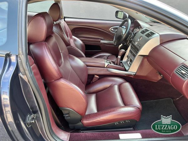 Aston Martin Vanquish 2004 134179