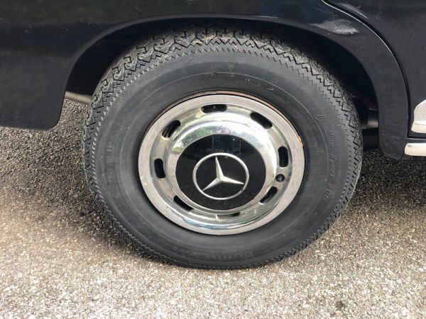 Mercedes-Benz 220 S 1958 68750