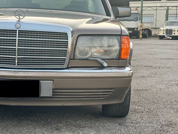 Mercedes-Benz 560 SEL 1987 68848