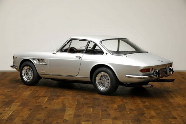 Ferrari 330 GTC 1968 65789