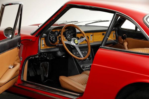 Ferrari 330 GTC 1967 90763