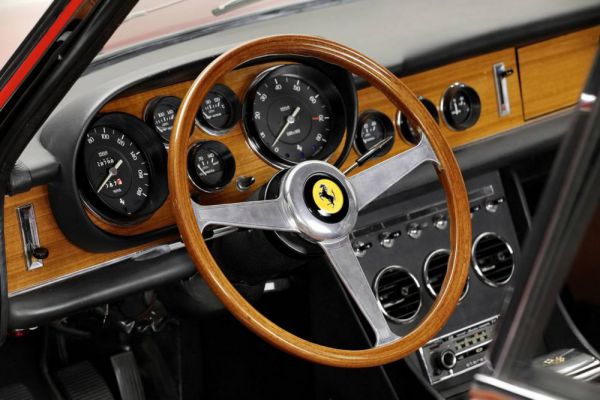 Ferrari 330 GTC 1967 90765