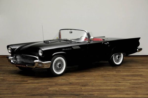 Ford Thunderbird 1957