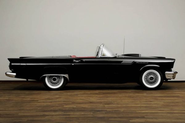 Ford Thunderbird 1957 123047