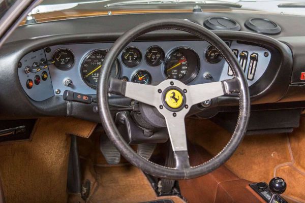 Ferrari Dino 308 GT4 1975 25086