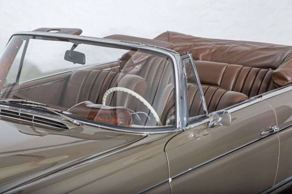 Mercedes-Benz 300 SE 1964 25170