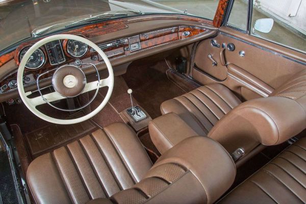 Mercedes-Benz 300 SE 1964 25173