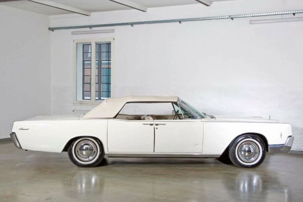 Lincoln Continental Convertible 1966 114887