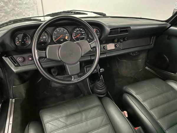 Porsche 911 SC 3.0 1983 122384
