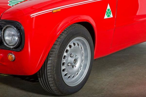 Alfa Romeo Giulia Nuova Super 1600 1978 123714