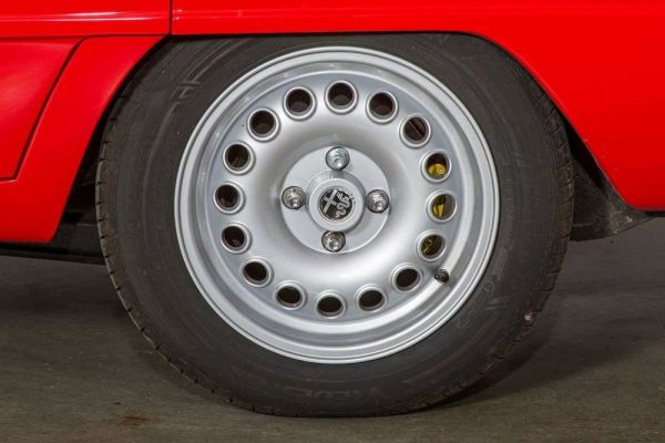 Alfa Romeo Giulia Nuova Super 1600 1978 123715