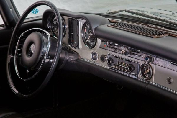 Mercedes-Benz 280 SL 1969 126355