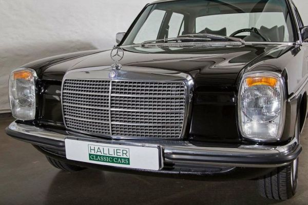 Mercedes-Benz 200 1976 127578