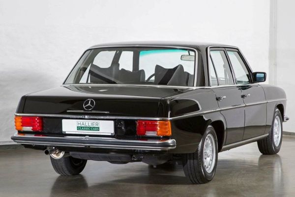 Mercedes-Benz 200 1976 127585