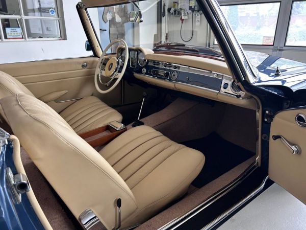 Mercedes-Benz 230 SL 1966 81474