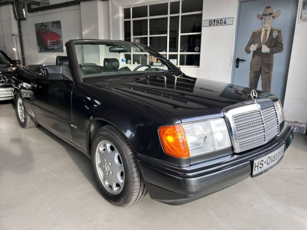 Mercedes-Benz 300 CE-24 1993