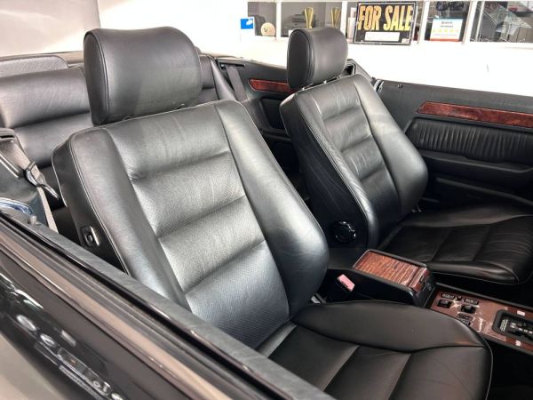 Mercedes-Benz 300 CE-24 1993 130130