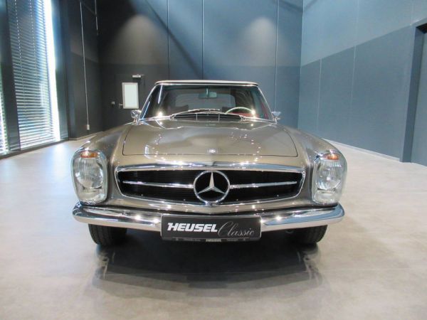 Mercedes-Benz 280 SL 1970 25711
