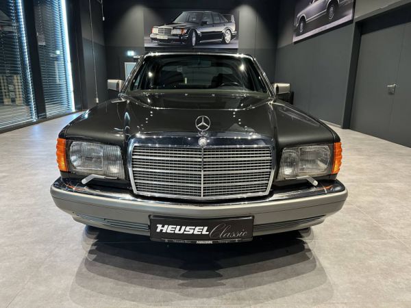 Mercedes-Benz 560 SEL 1988