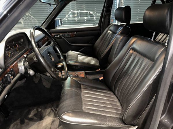 Mercedes-Benz 560 SEL 1988 25728