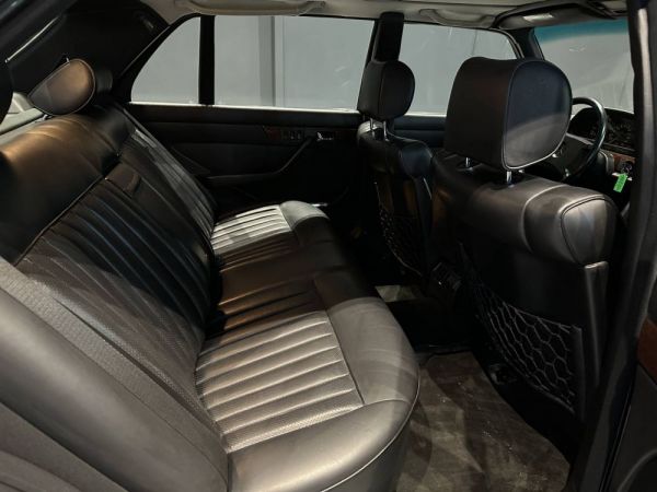 Mercedes-Benz 560 SEL 1988 25733