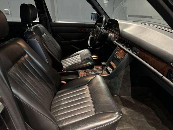 Mercedes-Benz 560 SEL 1988 25734