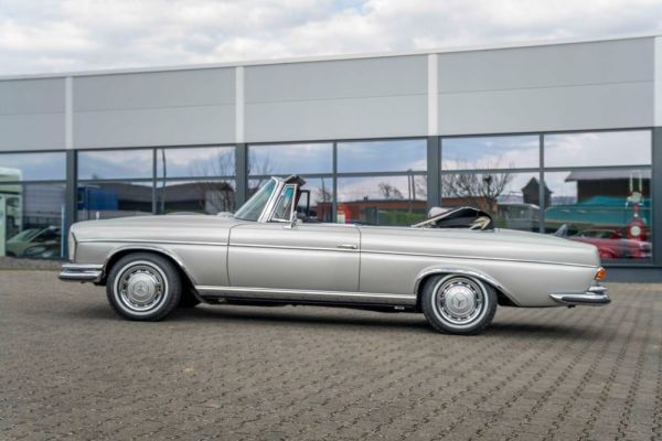 Mercedes-Benz 280 SE 3,5 1969 117123